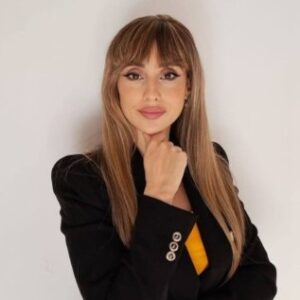 Maria Cardona Abogada